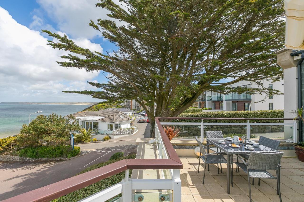 Ocean Gem Apartment Carbis Bay Bagian luar foto