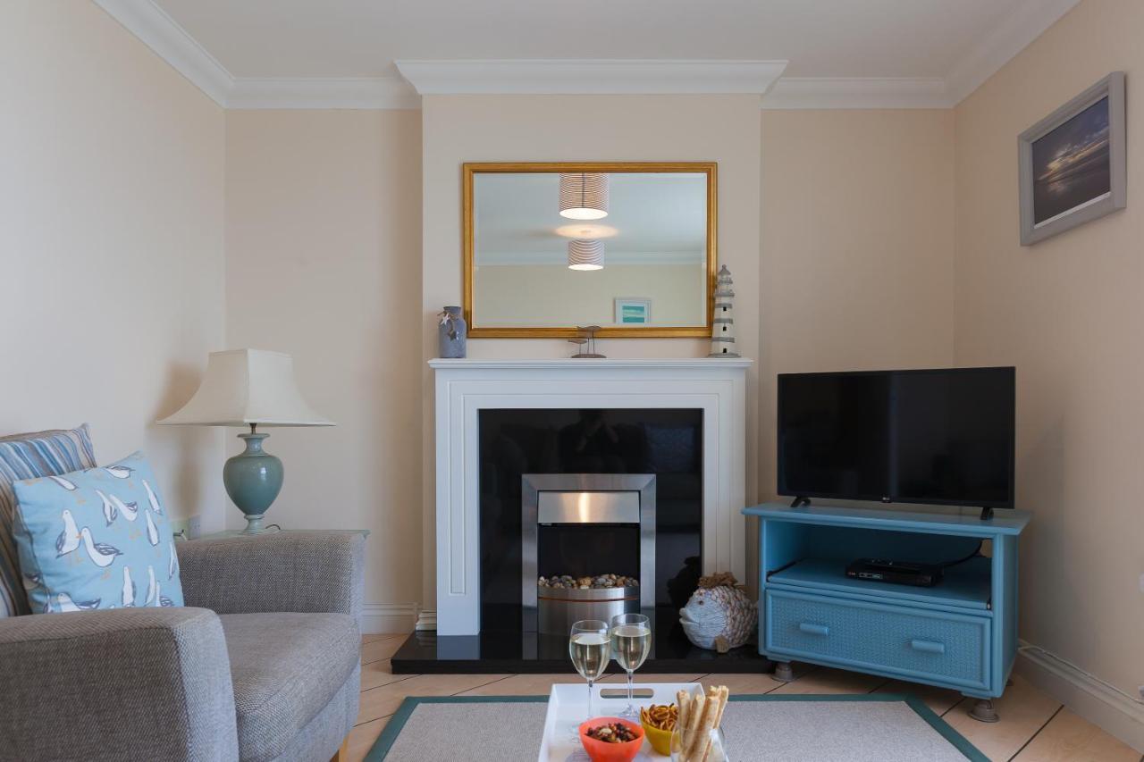 Ocean Gem Apartment Carbis Bay Bagian luar foto