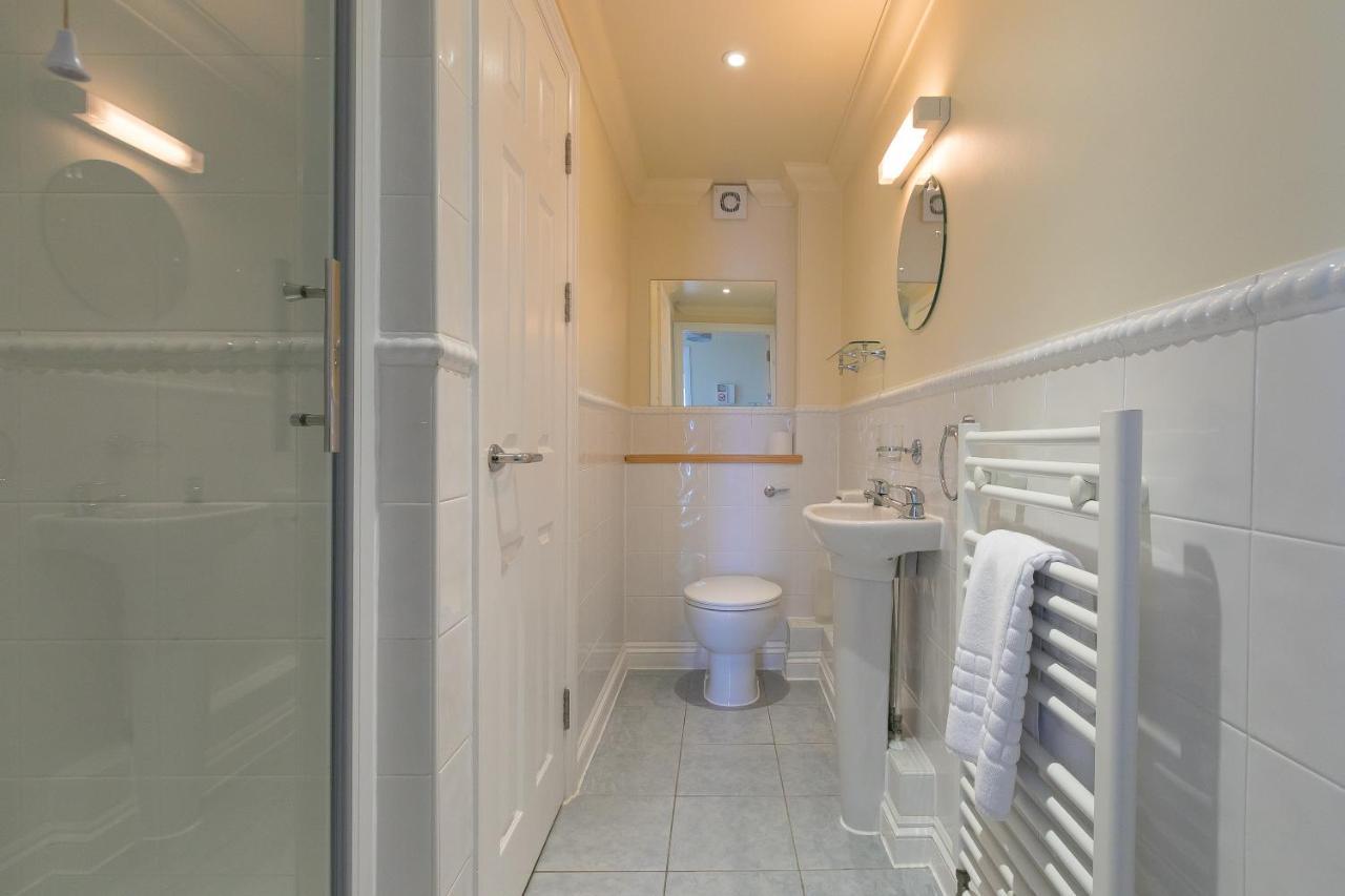 Ocean Gem Apartment Carbis Bay Bagian luar foto