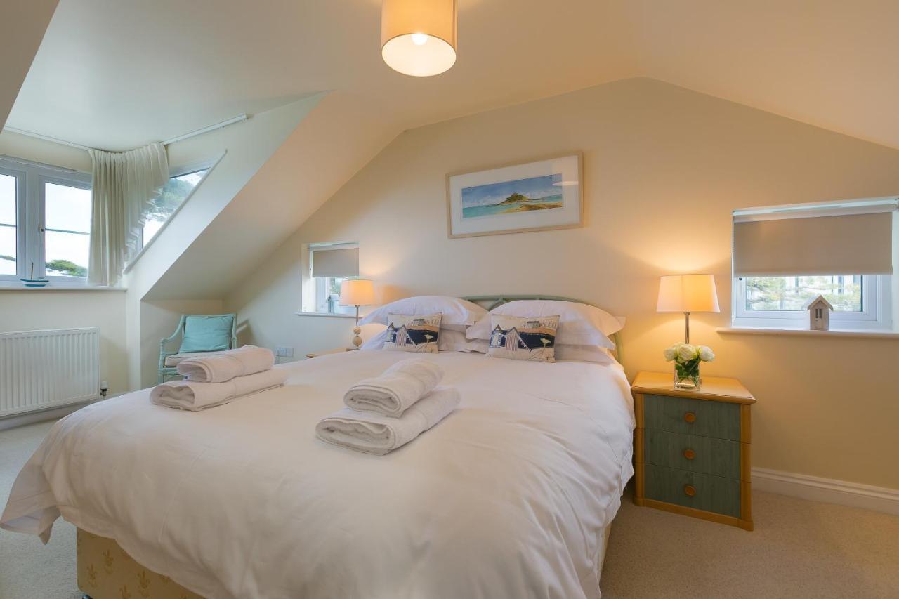 Ocean Gem Apartment Carbis Bay Bagian luar foto