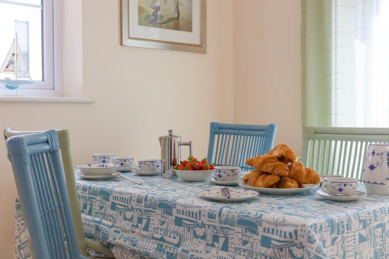 Ocean Gem Apartment Carbis Bay Bagian luar foto