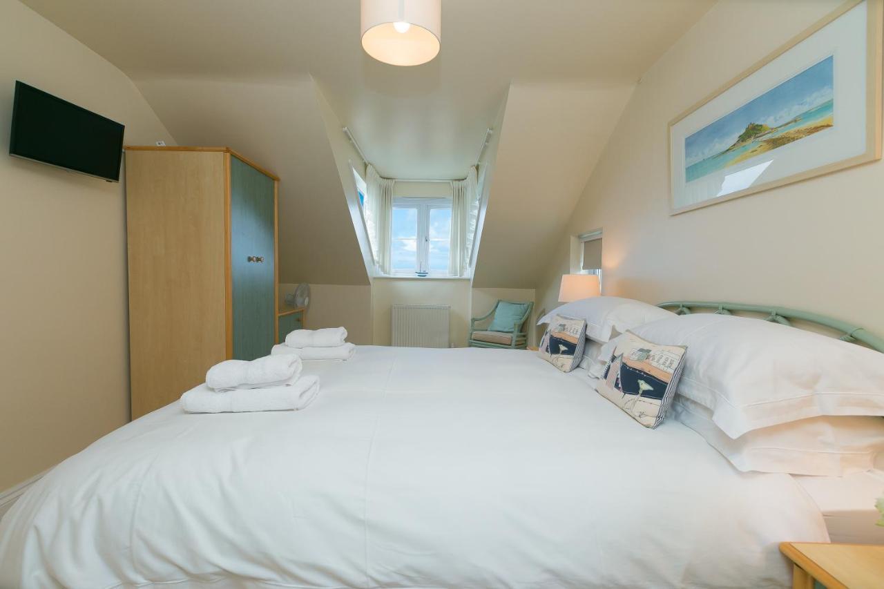 Ocean Gem Apartment Carbis Bay Bagian luar foto