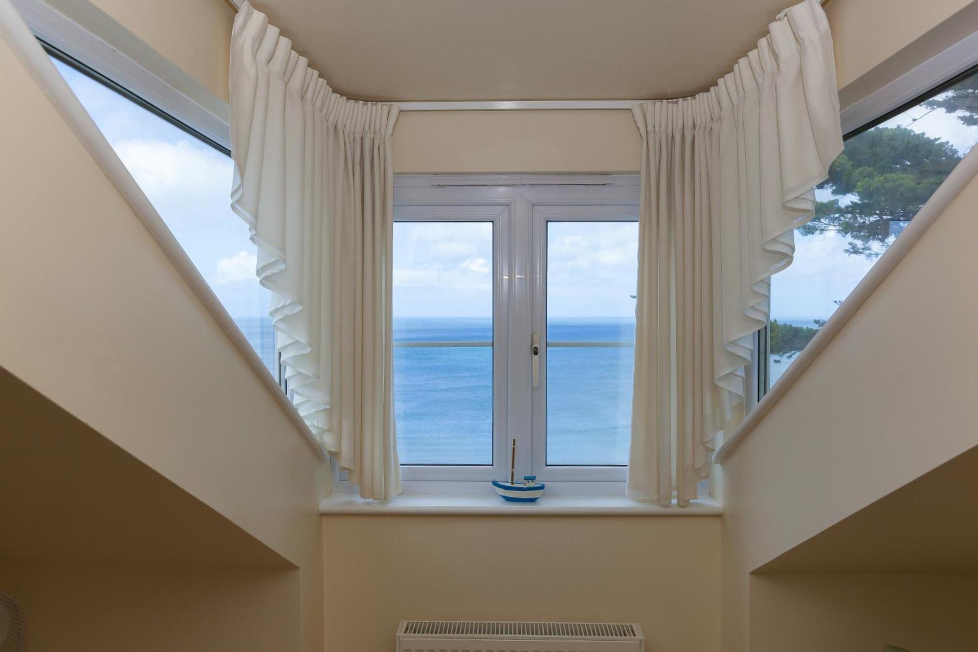Ocean Gem Apartment Carbis Bay Bagian luar foto